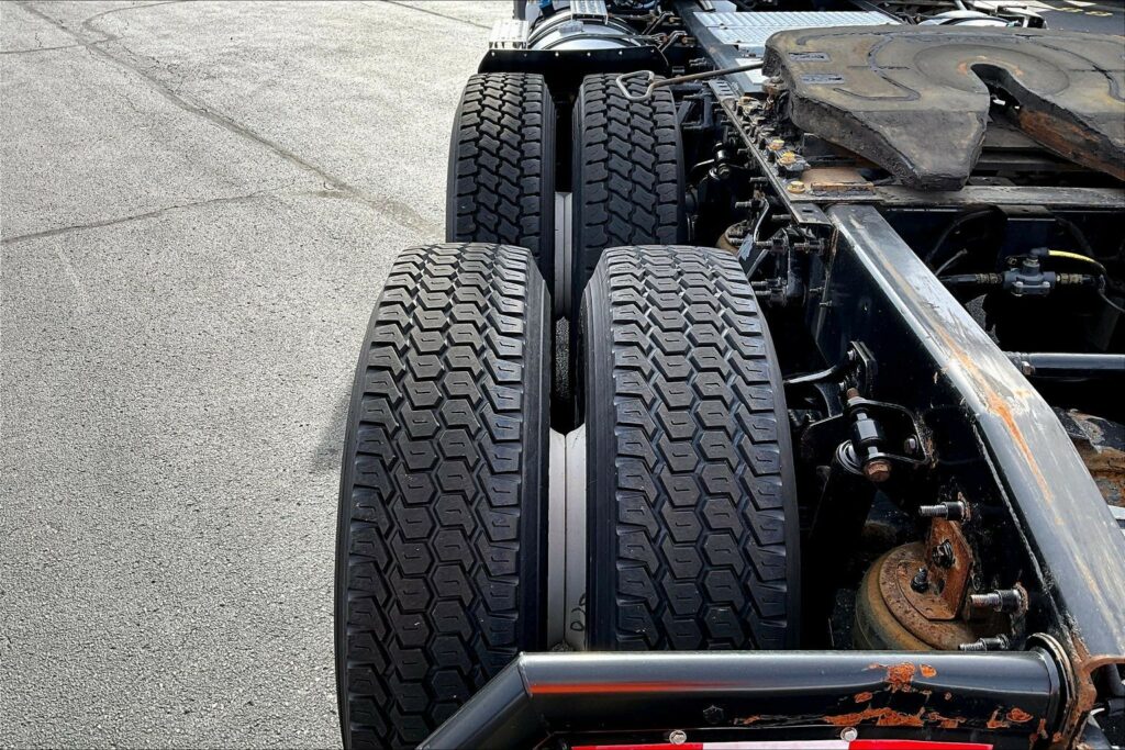 2019 INT LT625 6×4 Day Cab