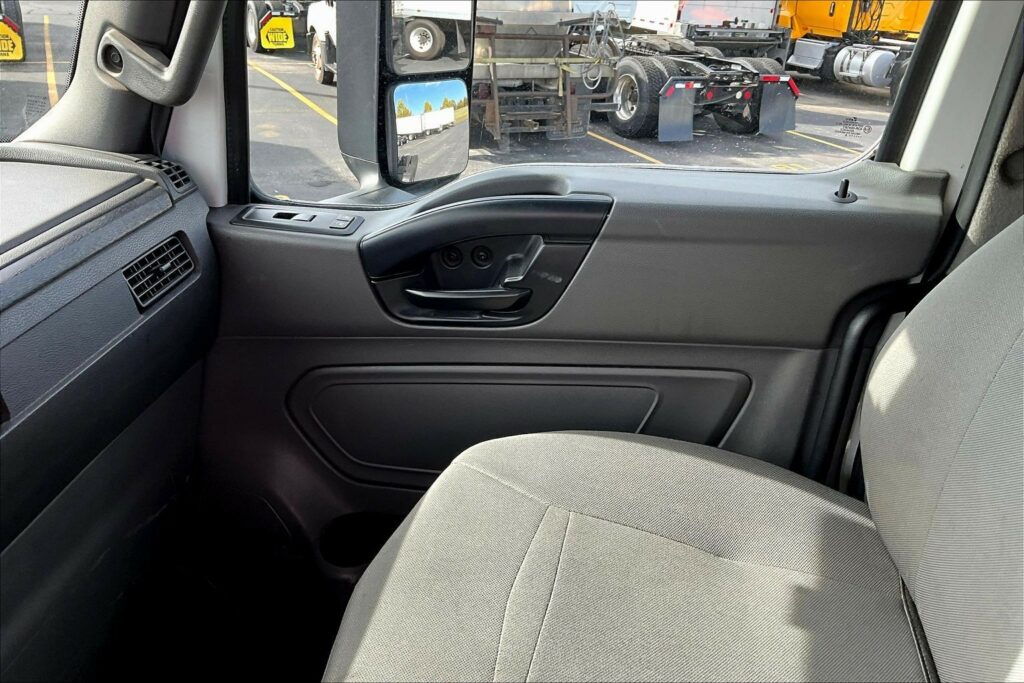 2019 INT LT625 6×4 Day Cab