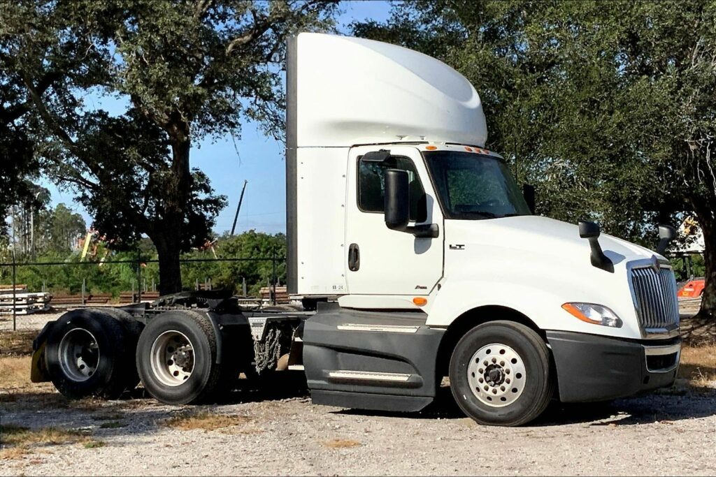 2021 INT LT625 6×4 Day Cab