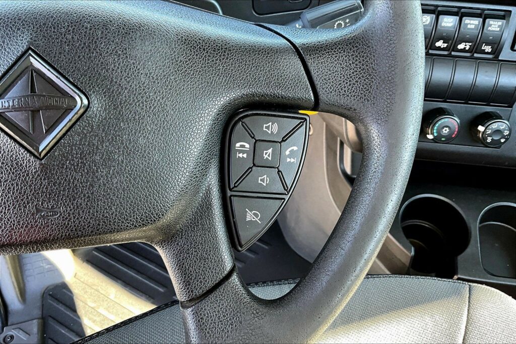 2019 INT LT625 6×4 Day Cab