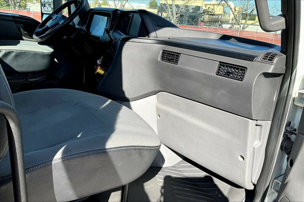 2019 INT LT625 6×4 Day Cab