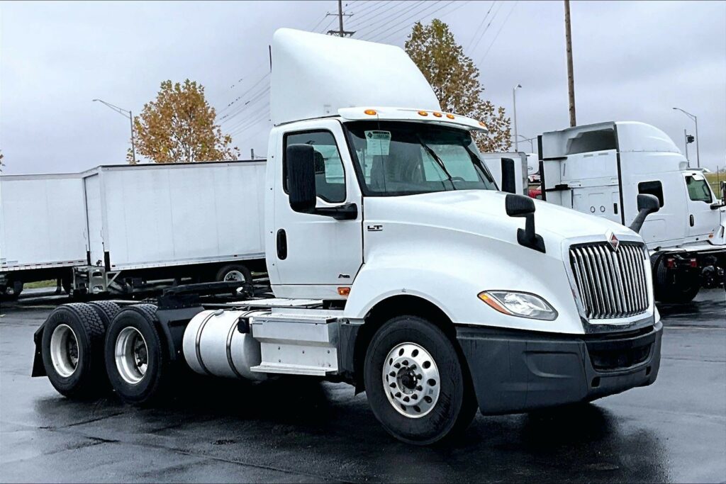 2019 INT LT625 6×4 Day Cab