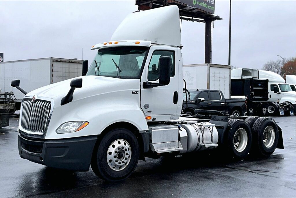 2019 INT LT625 6×4 Day Cab