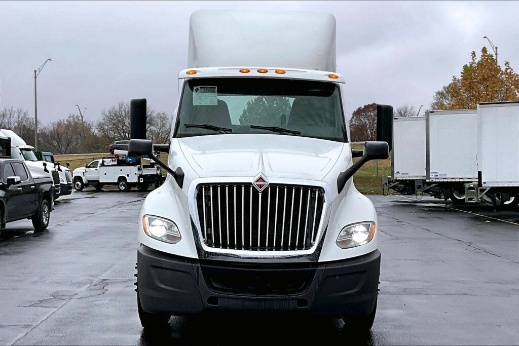 2019 INT LT625 6×4 Day Cab