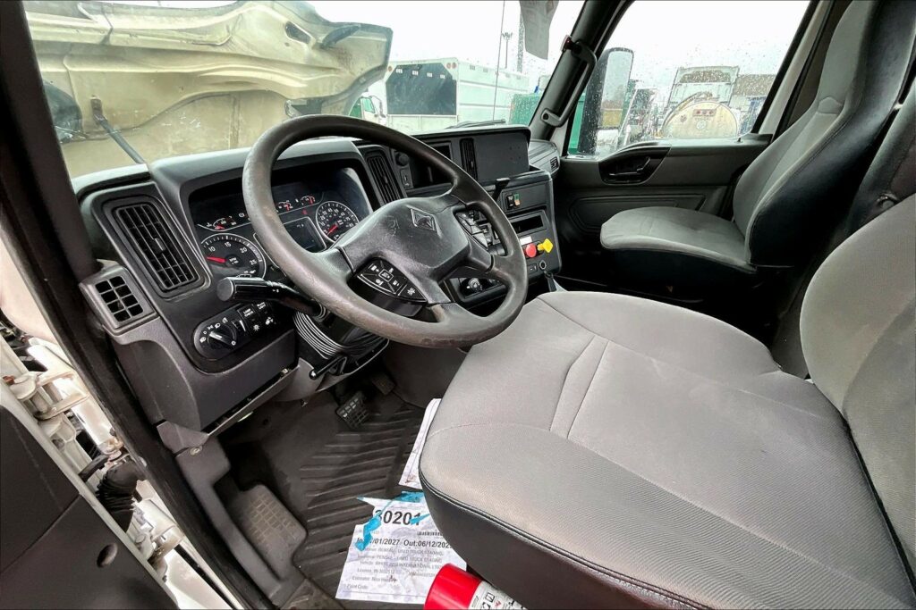 2019 INT LT625 6×4 Day Cab