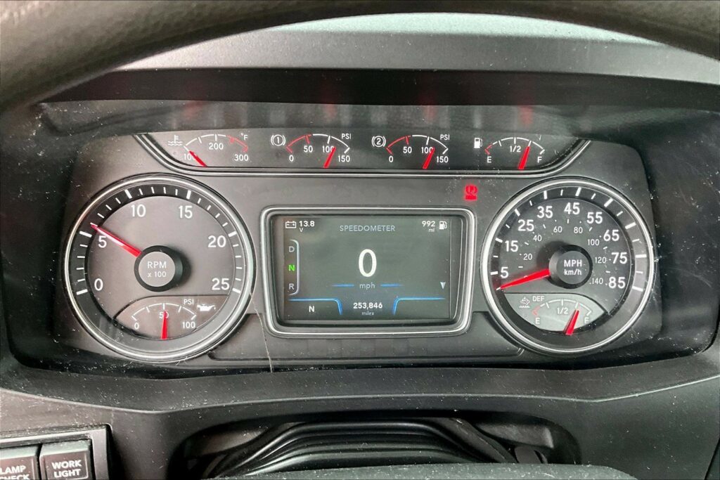 2019 INT LT625 6×4 Day Cab