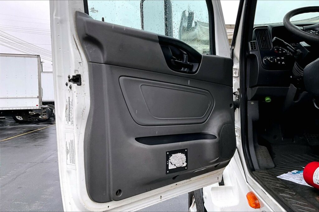 2019 INT LT625 6×4 Day Cab