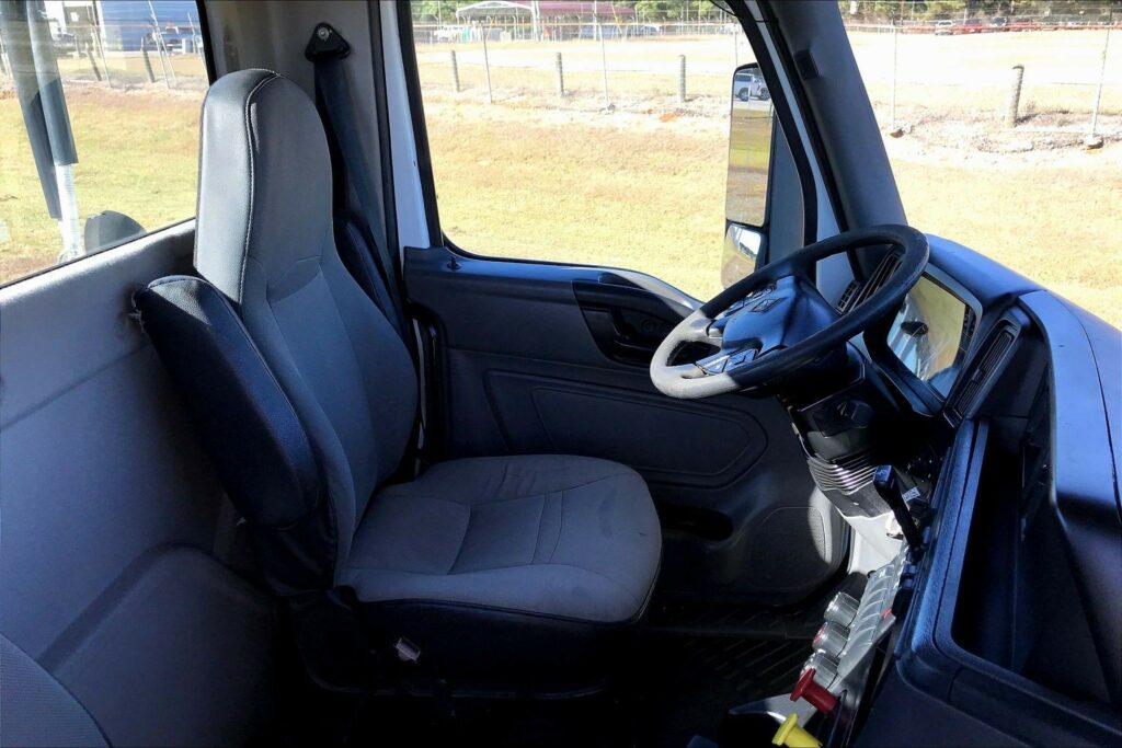 2019 INT LT625 6×4 Day Cab