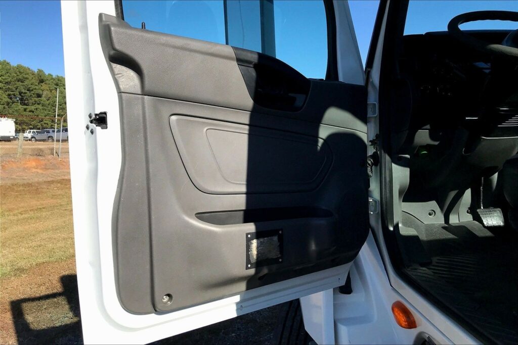 2019 INT LT625 6×4 Day Cab