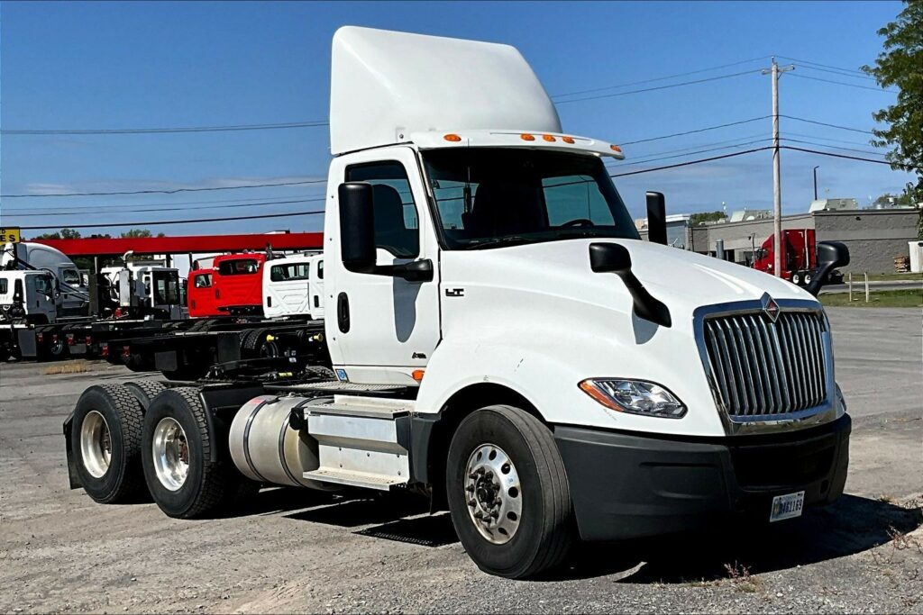 2019 INT LT625 6×4 Day Cab