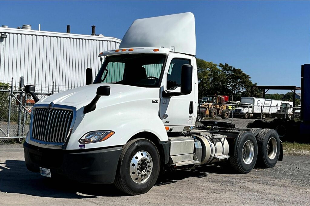 2019 INT LT625 6×4 Day Cab