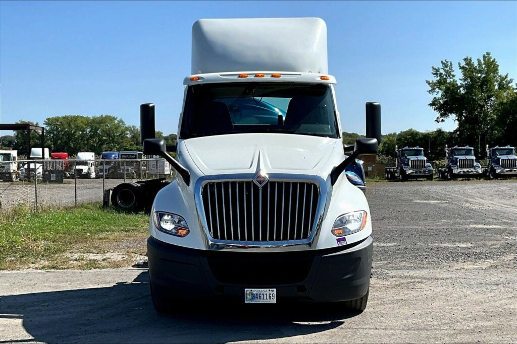 2019 INT LT625 6×4 Day Cab
