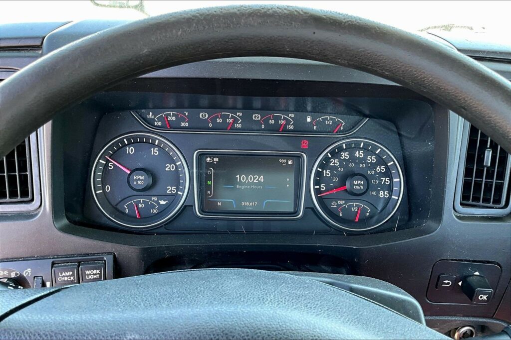 2019 INT LT625 6×4 Day Cab