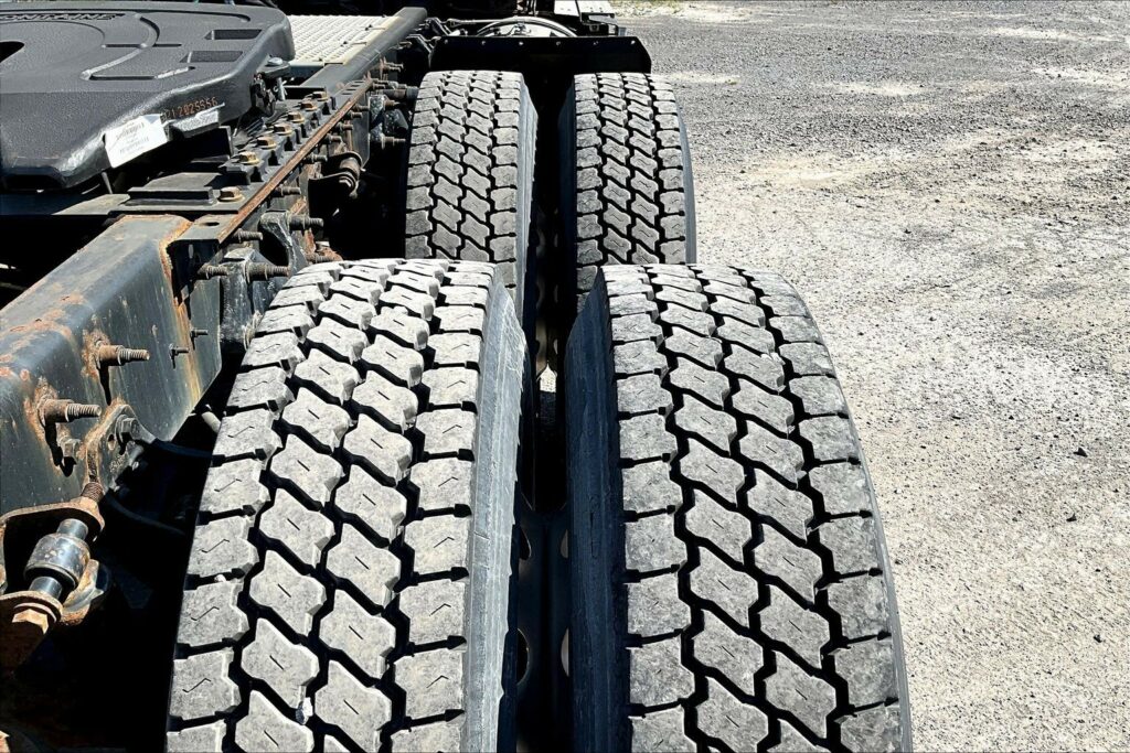 2019 INT LT625 6×4 Day Cab