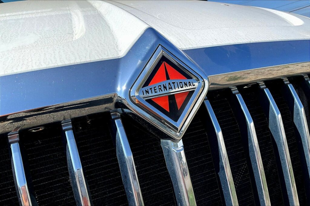 2019 INT LT625 6×4 Day Cab