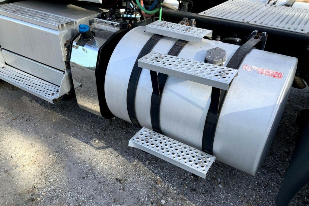 2019 INT LT625 6×4 Day Cab