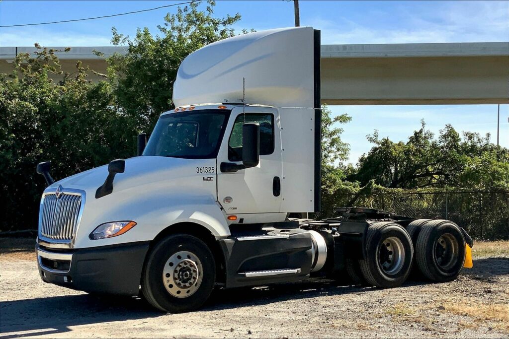 2021 INT LT625 6×4 Day Cab