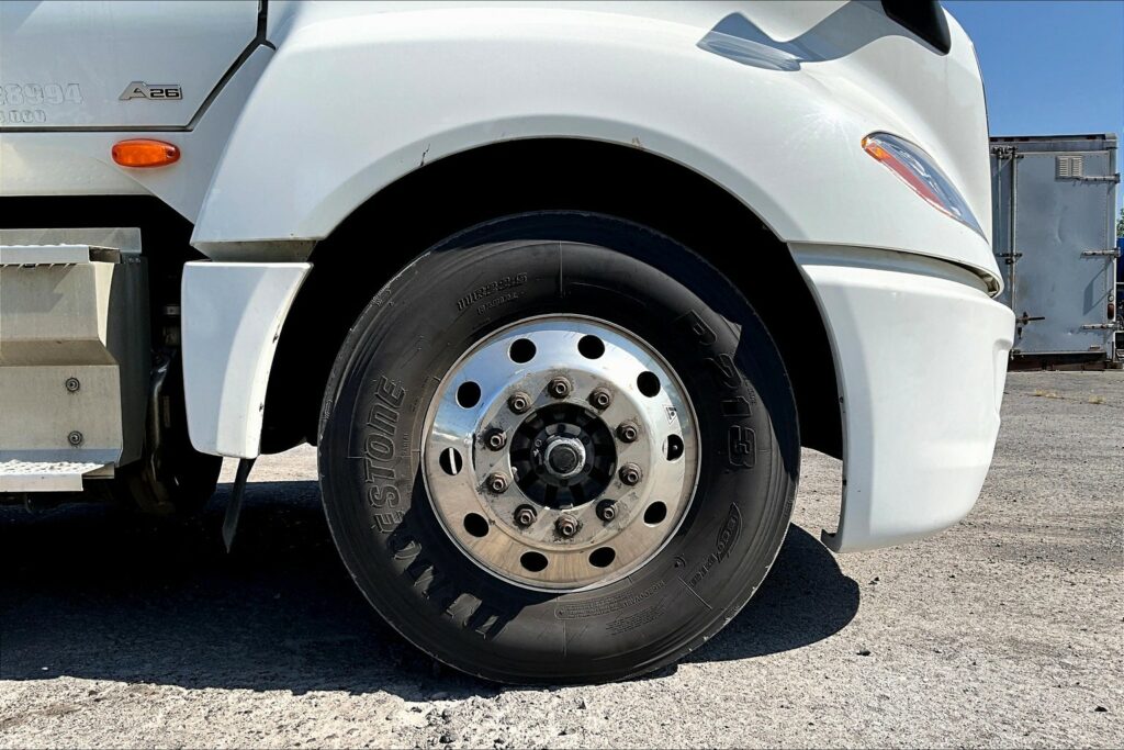 2022 INT LT625 6×4 Sleeper