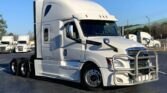 2022 FRG CASCADIA Sleeper