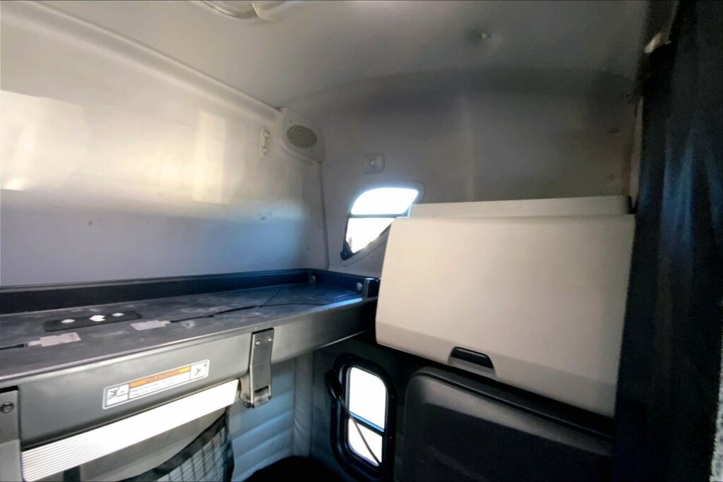 2022 FRG CASCADIA Sleeper