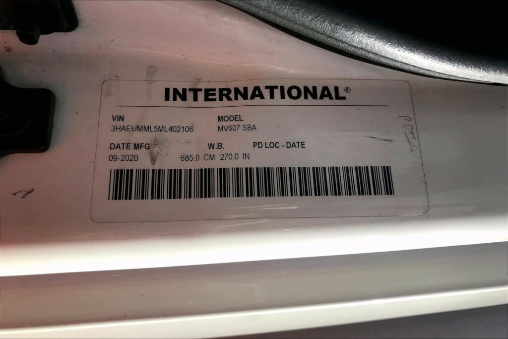 2021 CUM MV607 Medium Conventional