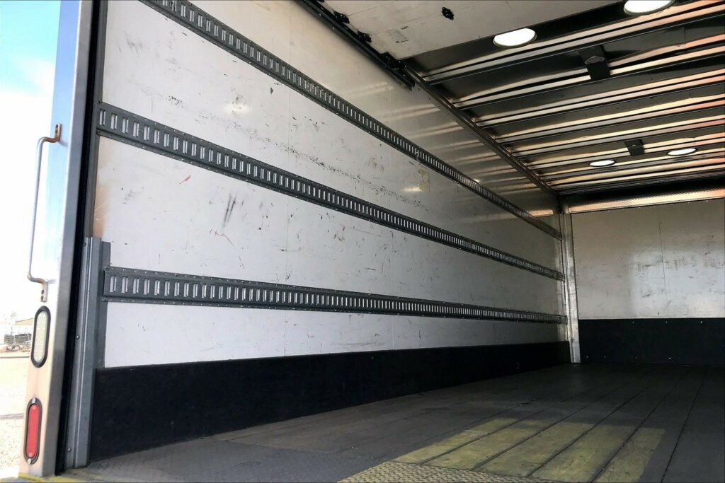 2021 CUM MV607 Medium Conventional