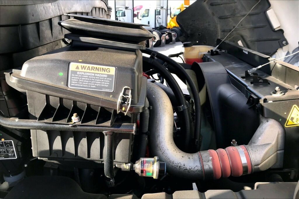 2021 CUM MV607 Medium Conventional