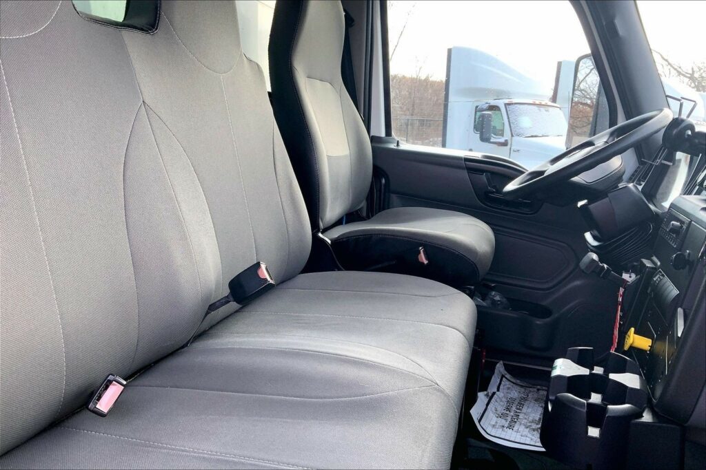 2021 CUM MV607 Medium Conventional