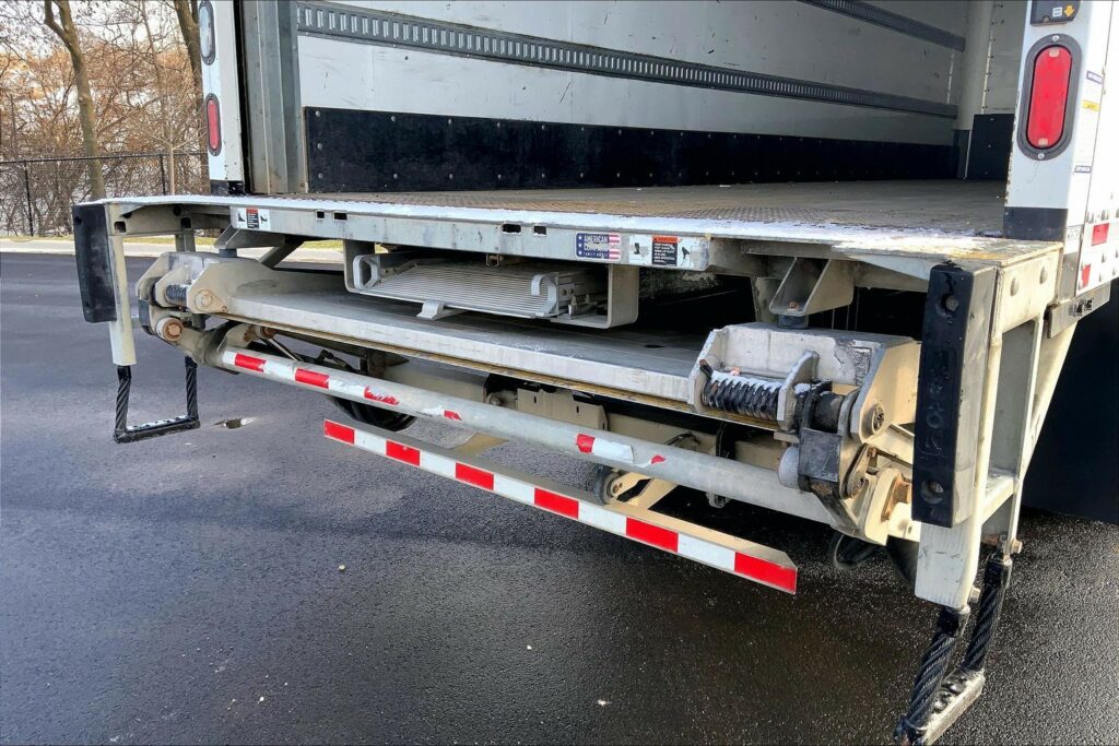 2021 CUM MV607 Medium Conventional