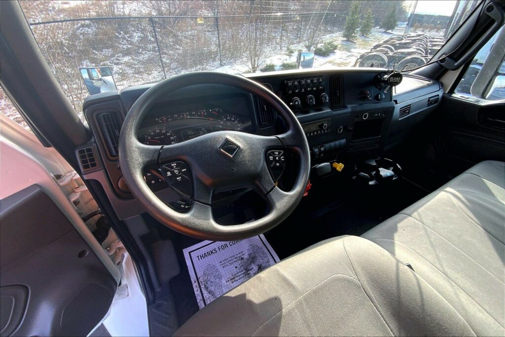 2021 CUM MV607 Medium Conventional