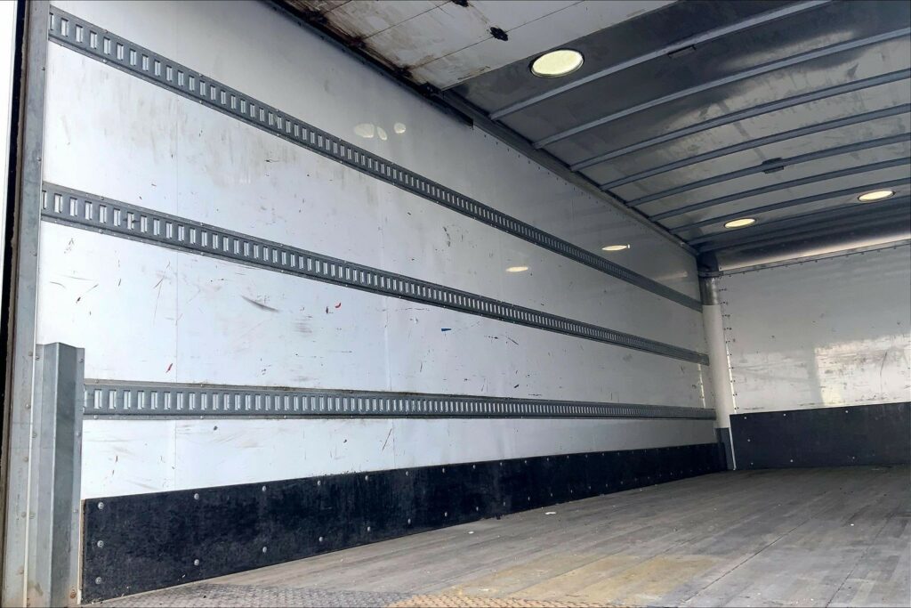 2021 CUM MV607 Medium Conventional