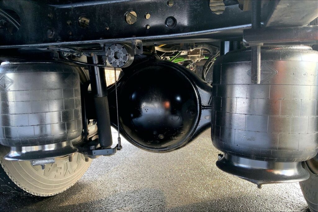 2021 CUM MV607 Medium Conventional