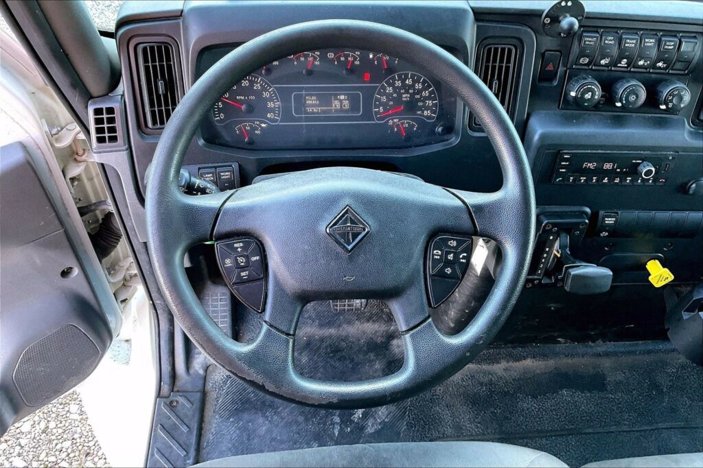 2021 CUM MV607 Medium Conventional