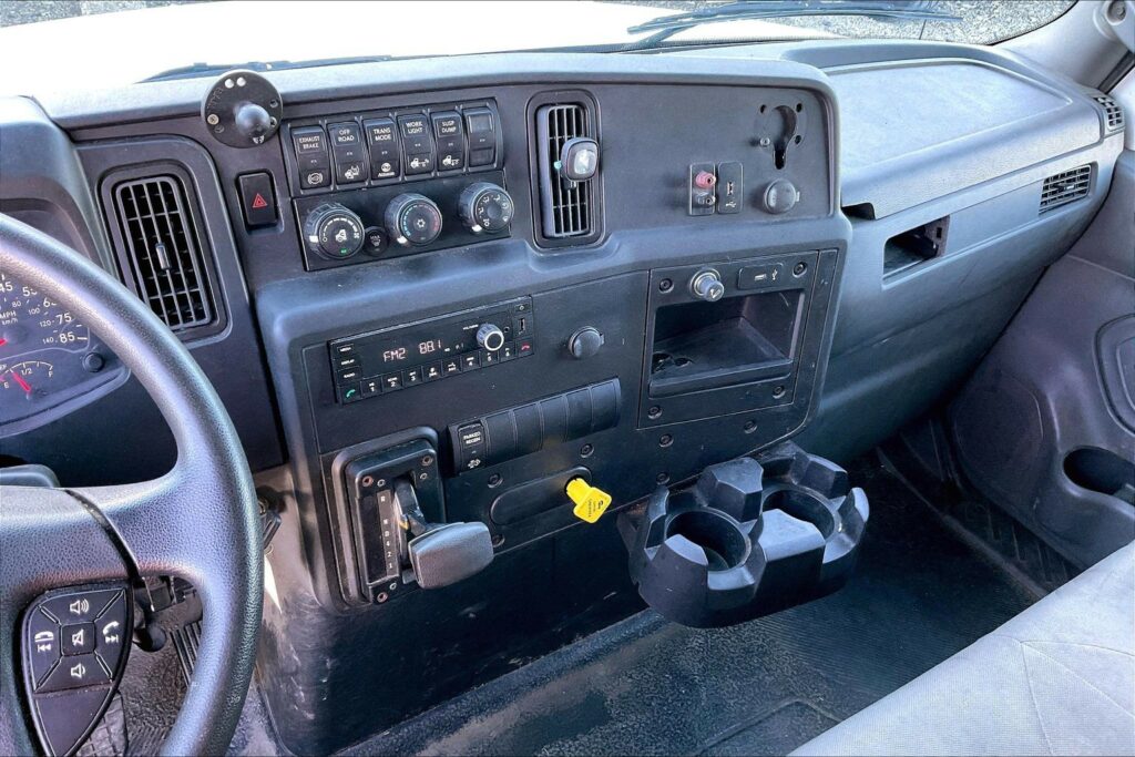 2021 CUM MV607 Medium Conventional