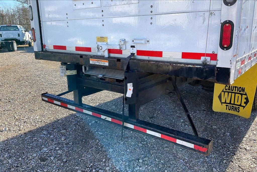 2021 CUM MV607 Medium Conventional