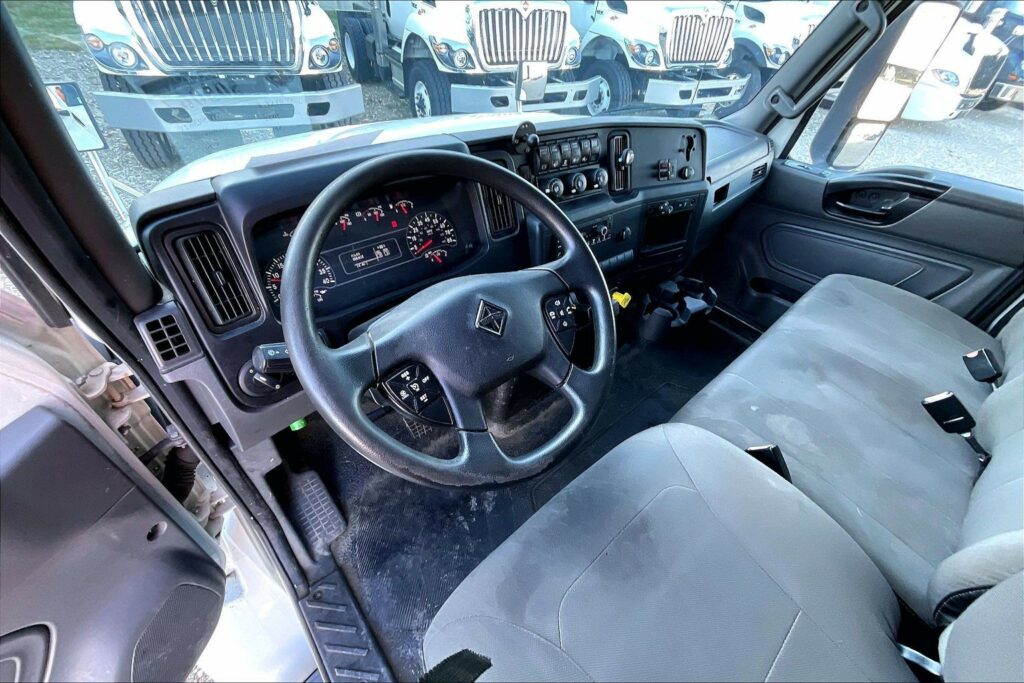 2021 CUM MV607 Medium Conventional