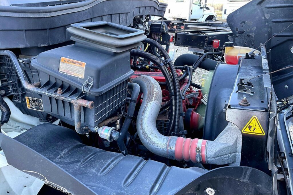 2021 CUM MV607 Medium Conventional