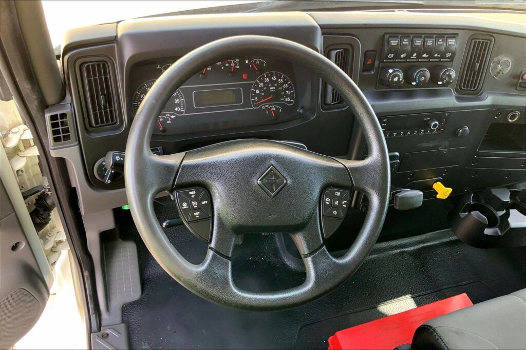 2021 CUM MV607 Medium Conventional