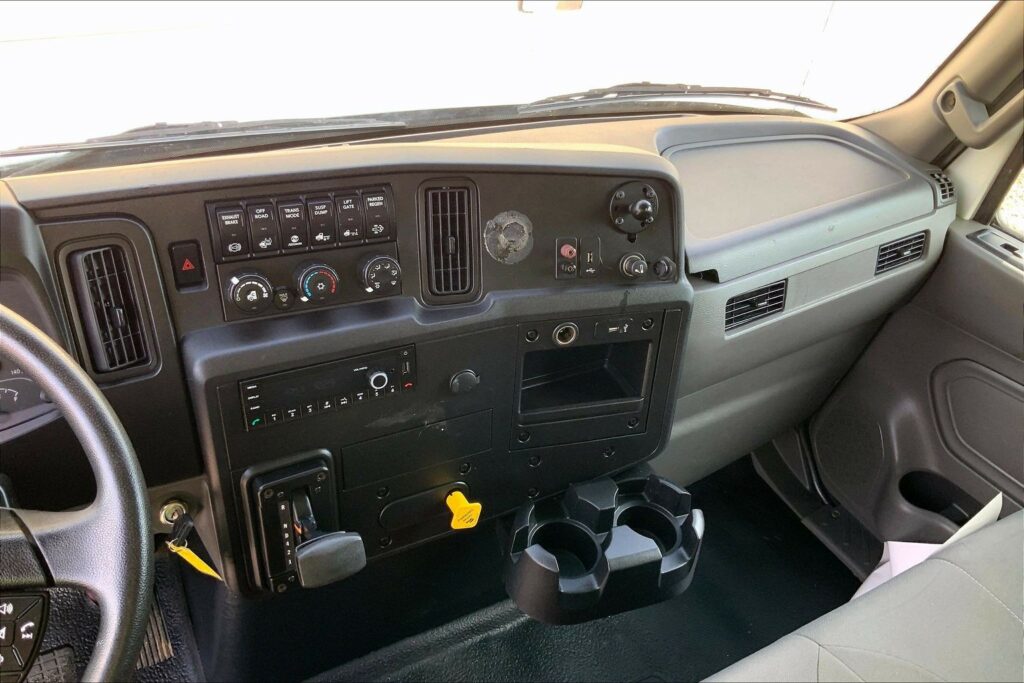 2021 CUM MV607 Medium Conventional