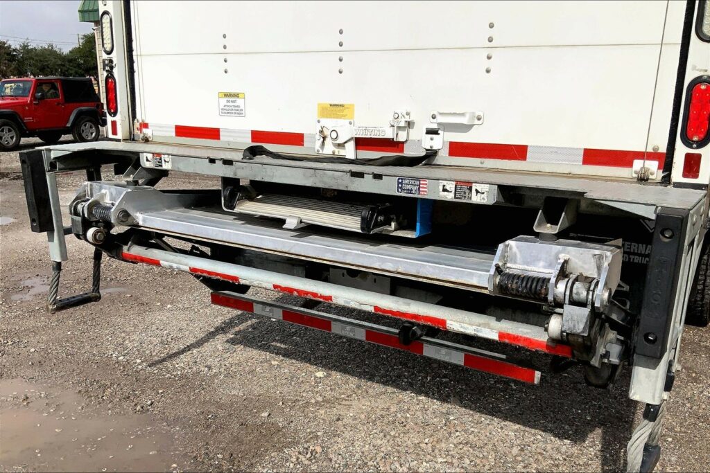 2021 CUM MV607 Medium Conventional