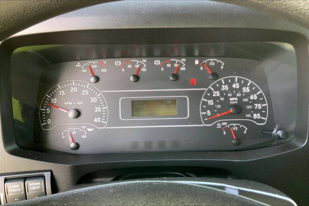 2021 CUM MV607 Medium Conventional