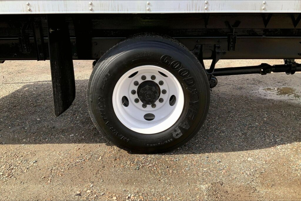 2021 CUM MV607 Medium Conventional