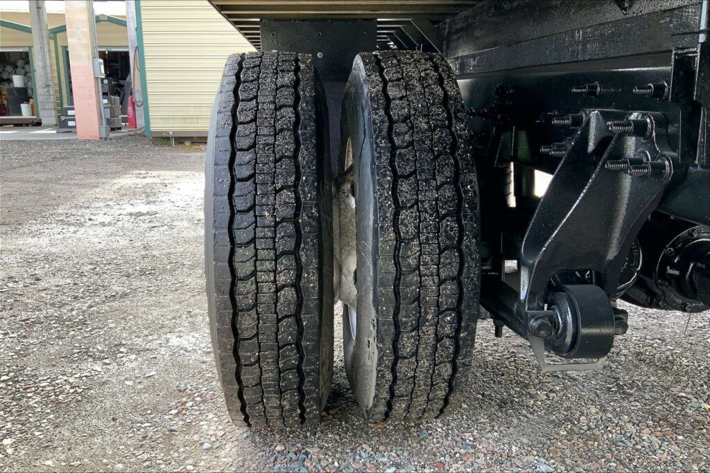 2021 CUM MV607 Medium Conventional