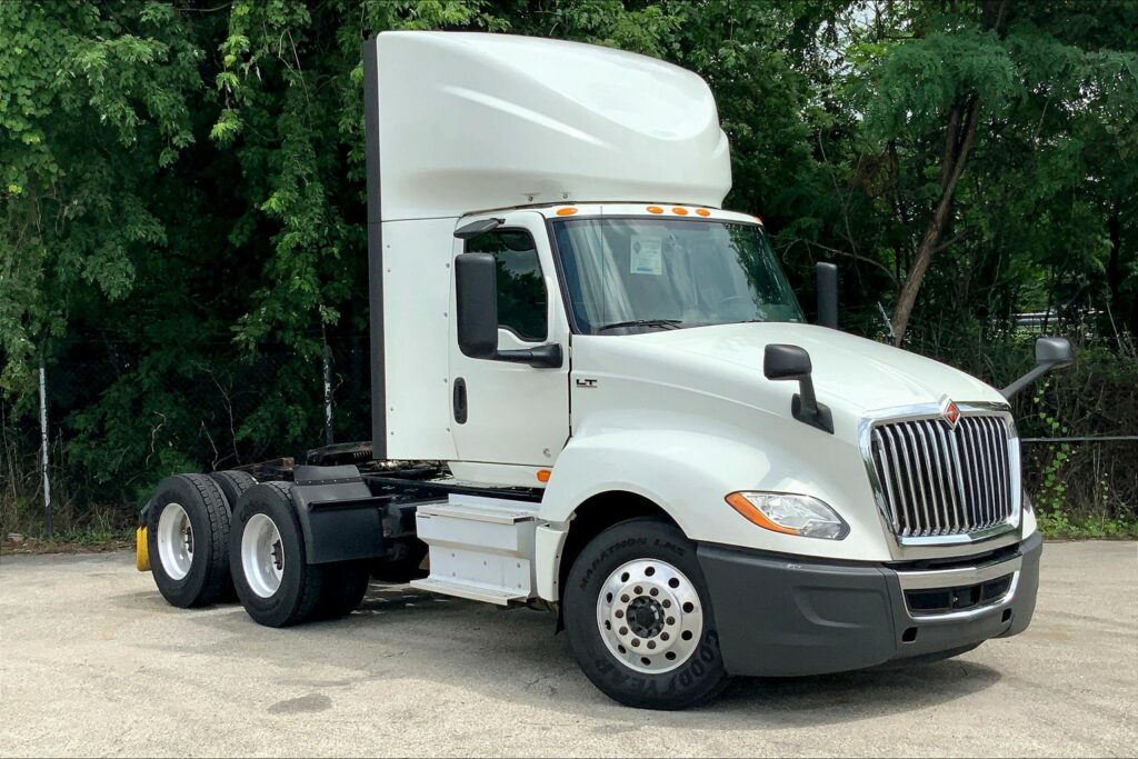 2020 CUM LT625 6×4 Day Cab
