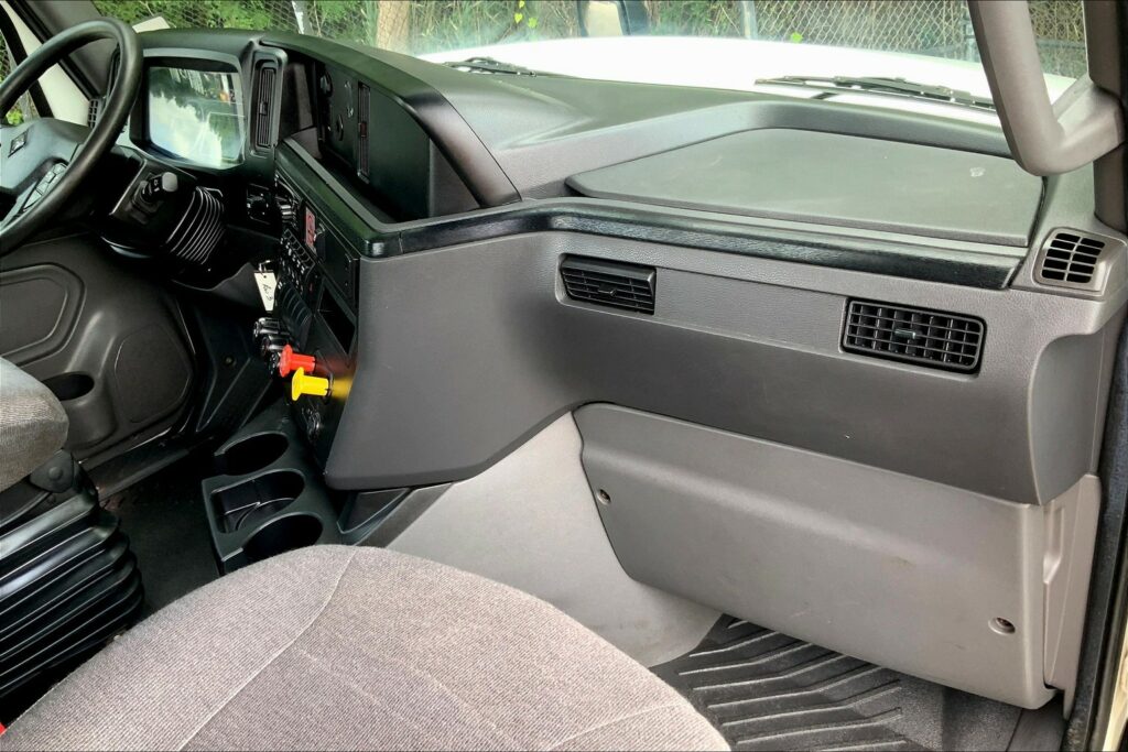 2020 CUM LT625 6×4 Day Cab