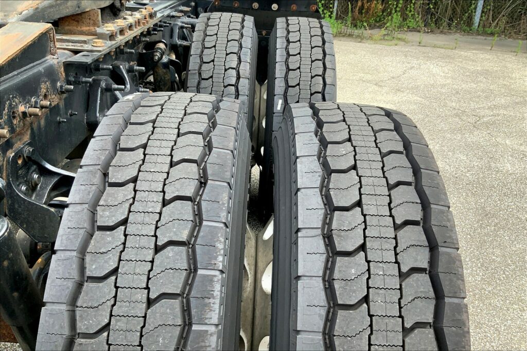 2020 CUM LT625 6×4 Day Cab