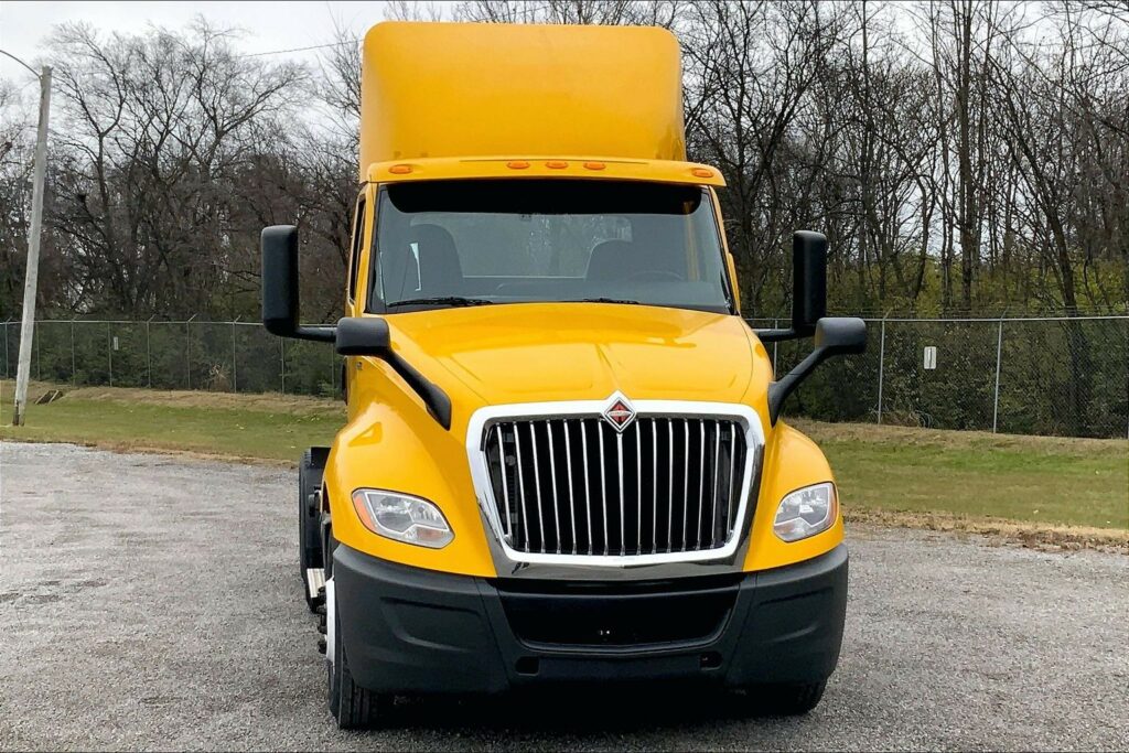 2019 INT LT625 6×4 Day Cab