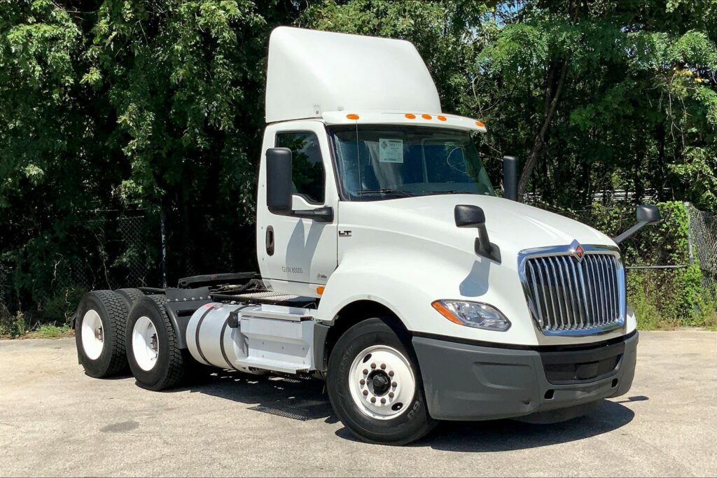 2019 INT LT625 6×4 Day Cab