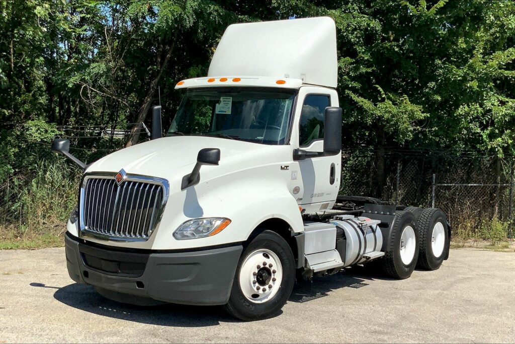 2019 INT LT625 6×4 Day Cab