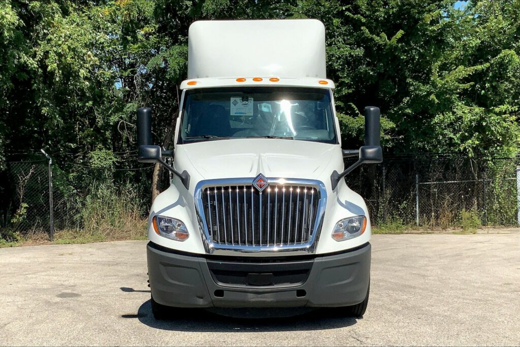 2019 INT LT625 6×4 Day Cab